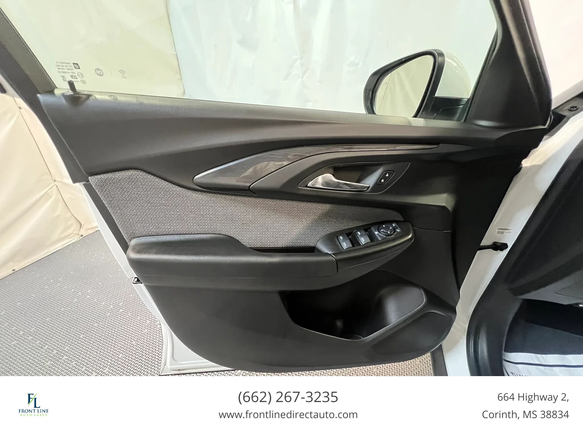 Used 2023 Chevrolet TrailBlazer LT FWD image 11