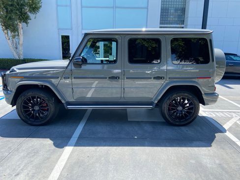 Used 2021 Mercedes-Benz G 550 image 2