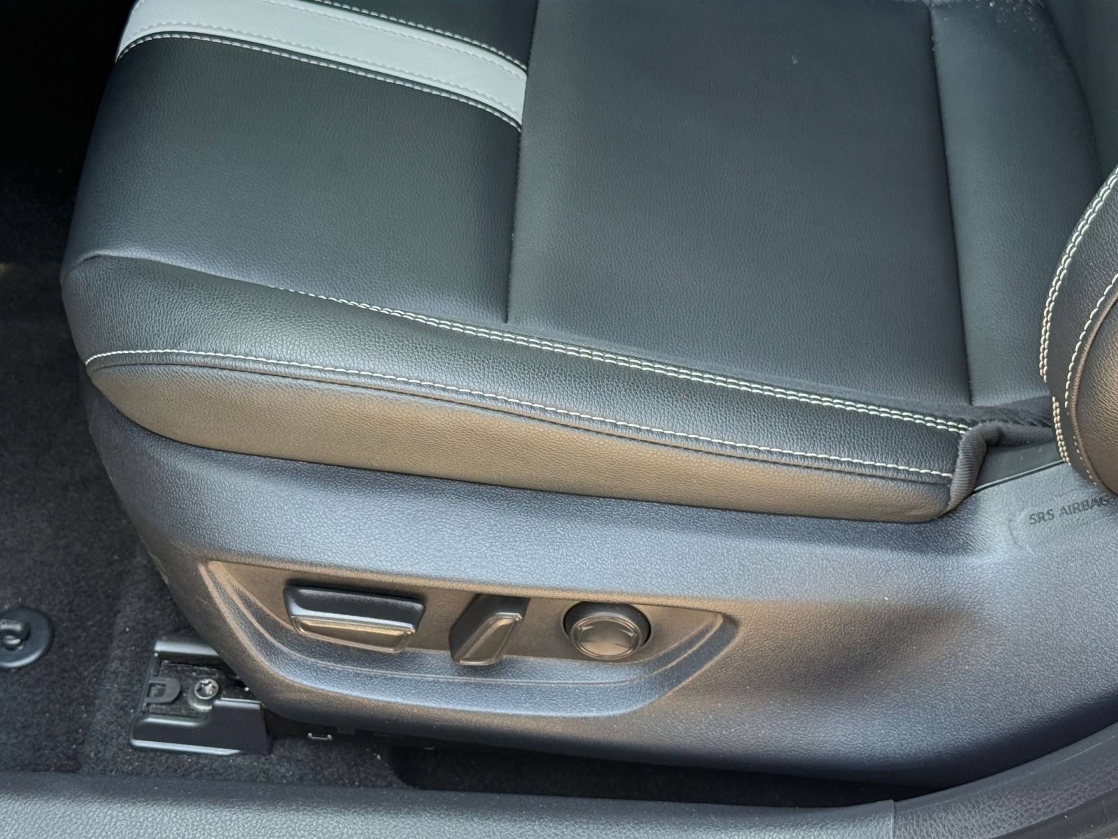 Used 2026 Toyota Camry SE FWD image 21