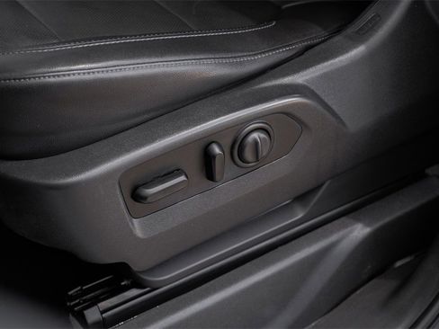 Used 2021 Chevrolet Silverado 1500 LTZ w/ LTZ Convenience Package II image 35