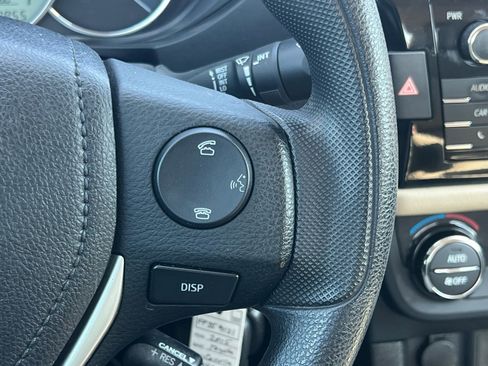 Used 2015 Toyota Corolla LE image 26