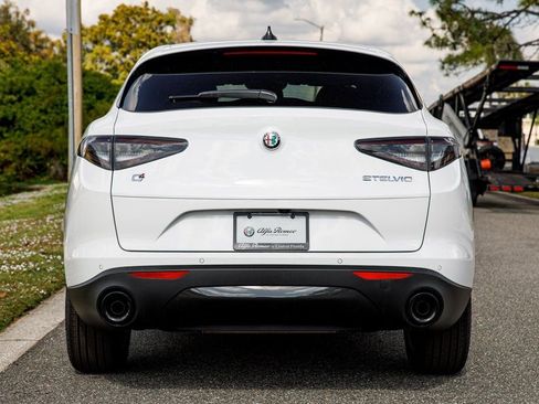 New 2025 Alfa Romeo Stelvio Sprint w/ Convenience Package AWD/4WD image 4