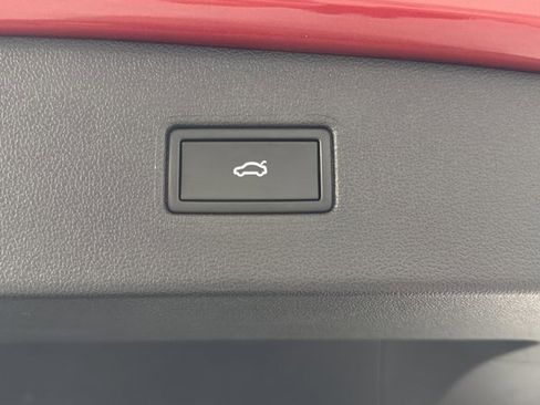 Certified 2024 Volkswagen Tiguan SE R-Line FWD image 9
