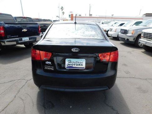 Used 2010 Kia Forte LX w/ Convenience Pkg image 6