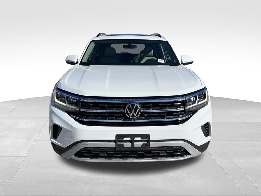 Used 2023 Volkswagen Atlas SE w/ Panoramic Sunroof Package FWD image 3