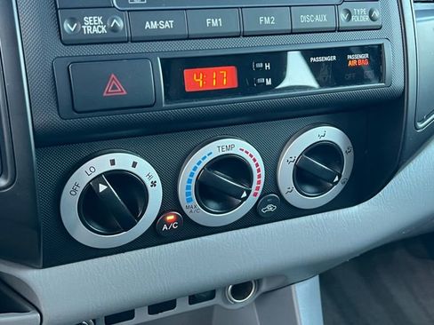 Used 2010 Toyota Tacoma PreRunner image 23