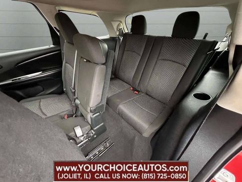 Used 2020 Dodge Journey SE FWD image 11