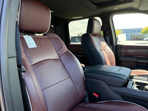 New 2026 RAM 2500 Limited AWD/4WD image 14