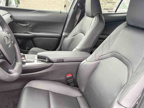 New 2026 Lexus UX 300h AWD image 19