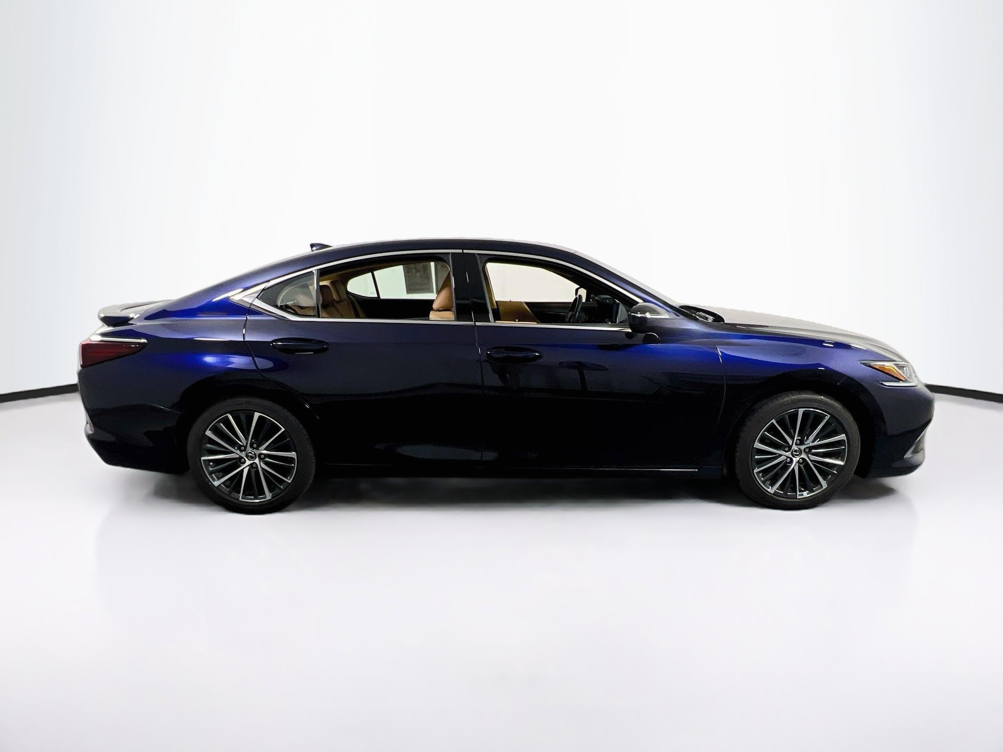 Used 2023 Lexus ES 350 w/ Premium Package FWD image 4