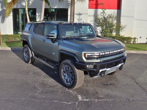 Used 2024 GMC Hummer EV 3X AWD/4WD image 9