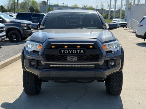 Used 2019 Toyota Tacoma SR w/ SR Convenience Package image 3