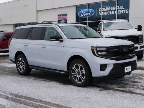 New 2026 Ford Expedition Active AWD/4WD image 5