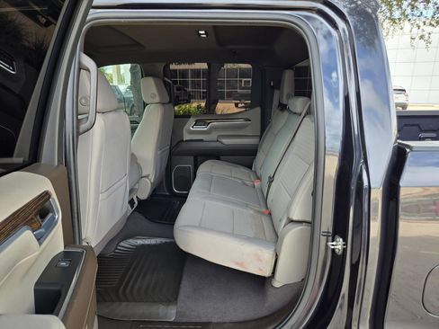 Certified 2023 GMC Sierra 1500 SLE RWD image 30