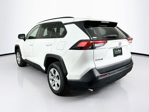 Used 2021 Toyota RAV4 LE AWD/4WD image 5
