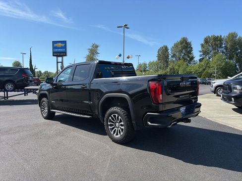 Used 2021 GMC Sierra 1500 AT4 w/ AT4 Premium Package AWD/4WD image 3