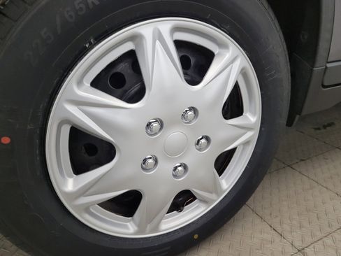 Used 2019 Nissan Rogue S image 31