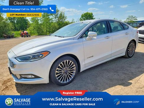 Used 2017 Ford Fusion Titanium FWD image 1