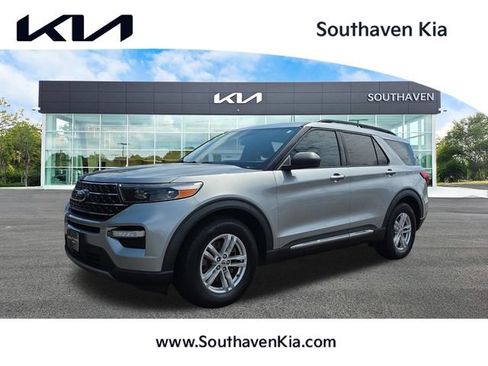 Used 2020 Ford Explorer XLT w/ Equipment Group 202A RWD image 1