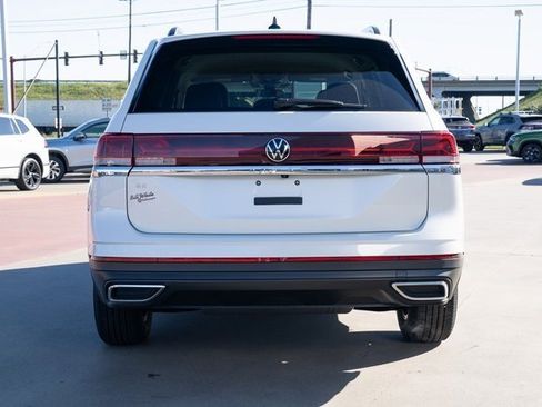 New 2026 Volkswagen Atlas SE image 5