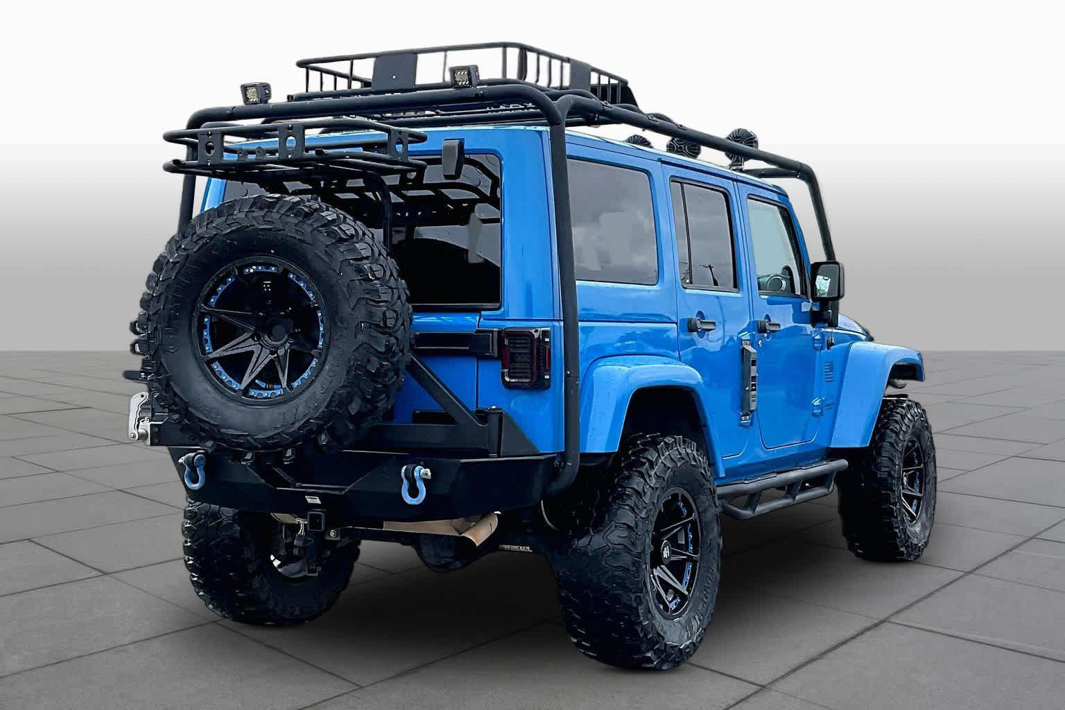 Used 2012 Jeep Wrangler Unlimited Rubicon w/ Dual Top Group AWD/4WD image 12