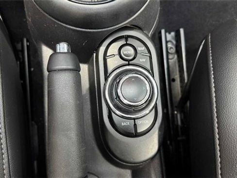 Used 2022 MINI Cooper S image 34