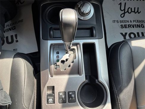 Used 2022 Toyota 4Runner SR5 Premium image 23