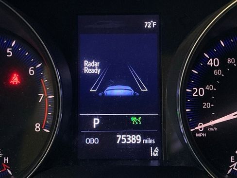 Used 2019 Toyota C-HR XLE image 15