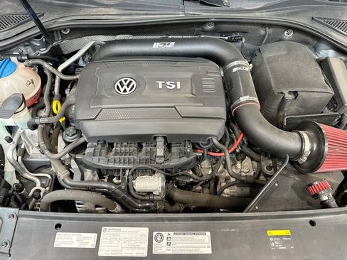 Used 2017 Volkswagen Passat 1.8T SEL Premium FWD image 34