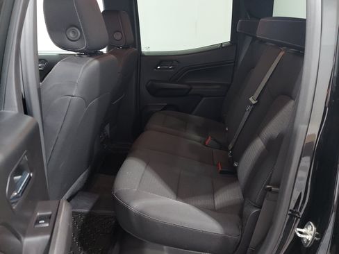 Used 2023 Chevrolet Colorado LT w/ Advanced Trailering Package AWD/4WD image 13