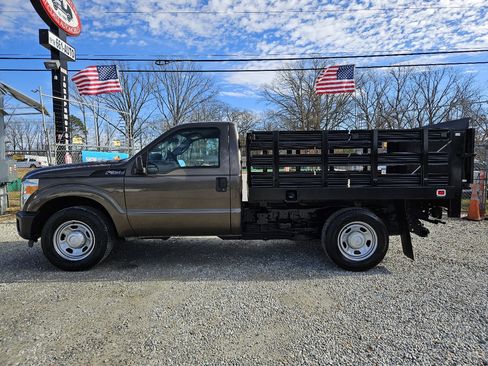Used 2016 Ford F350 XL image 2