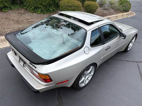 Used 1988 Porsche 944 Coupe RWD image 33