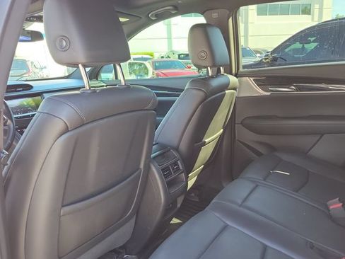 Used 2020 Cadillac XT5 Premium Luxury AWD/4WD image 12
