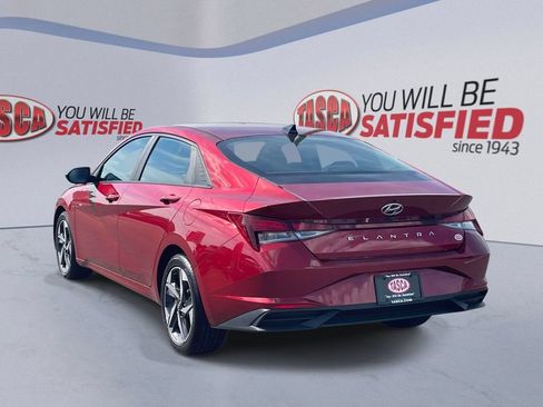 Used 2023 Hyundai Elantra SEL w/ Convenience Package FWD image 8