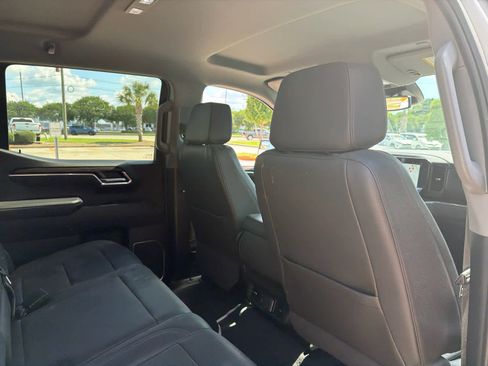 Used 2025 GMC Sierra 1500 SLT RWD image 57
