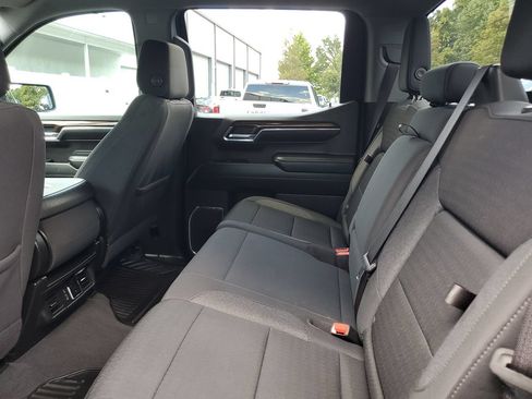 Used 2024 GMC Sierra 1500 Elevation AWD/4WD image 11