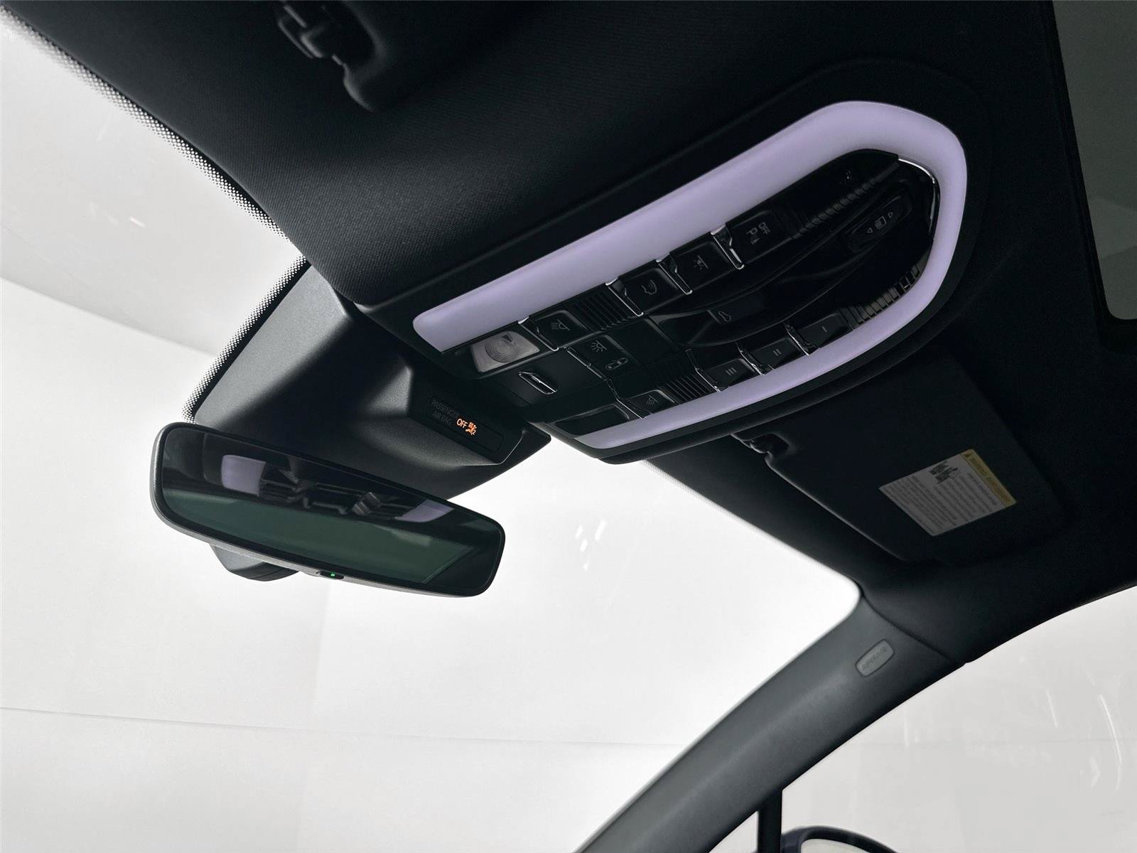 Certified 2026 Porsche Macan Turbo AWD/4WD image 25