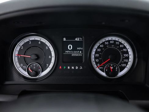 Used 2018 RAM 1500 Express w/ Express Value Package image 35