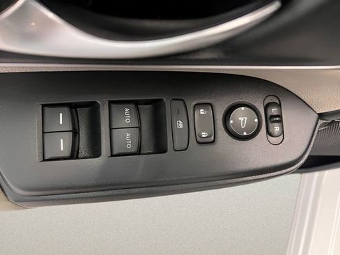 Used 2021 Honda CR-V EX image 16
