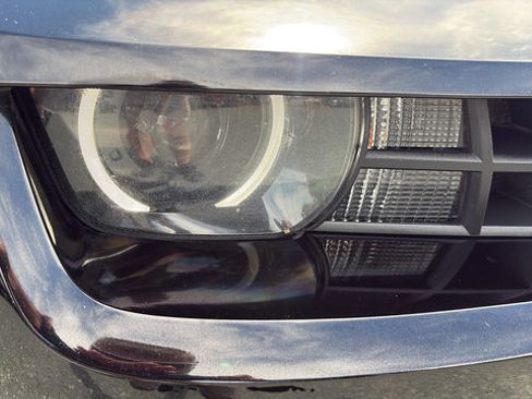 Used 2011 Chevrolet Camaro SS w/ RS Package RWD image 9