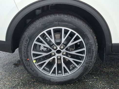 New 2026 Ford Escape SE w/ PHEV Premium Package FWD image 5