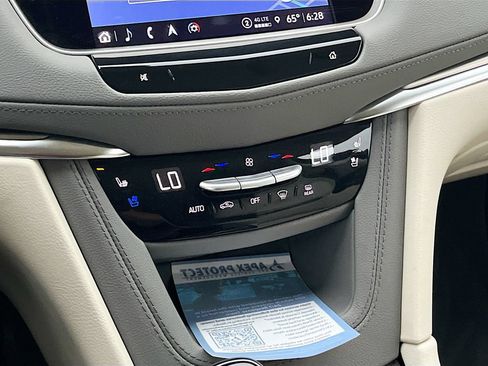 Used 2026 Cadillac XT5 Premium Luxury w/ Driver Assist Package AWD/4WD image 21