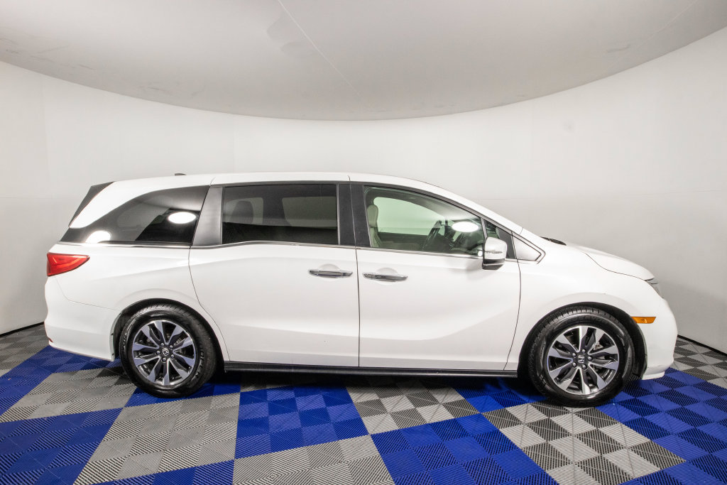 Used 2023 Honda Odyssey EX-L image 4