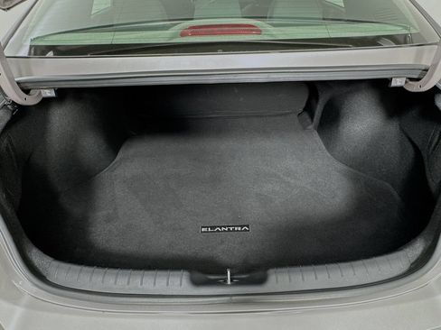 Used 2023 Hyundai Elantra SEL FWD image 25