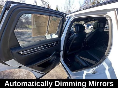 Used 2023 Porsche Cayenne GTS image 23