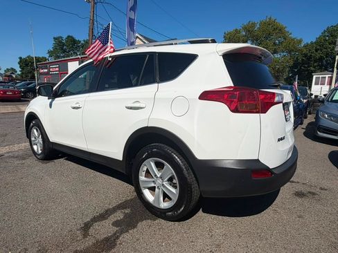 Used 2014 Toyota RAV4 XLE AWD/4WD image 8