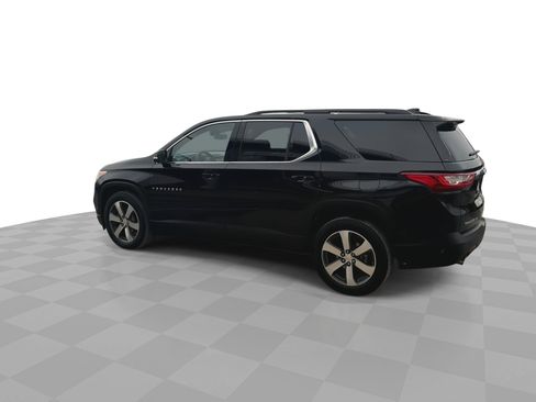 Used 2019 Chevrolet Traverse LT w/ LT Premium Package image 6