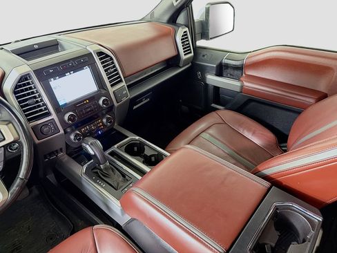 Used 2019 Ford F150 Platinum w/ Equipment Group 701A Luxury AWD/4WD image 28