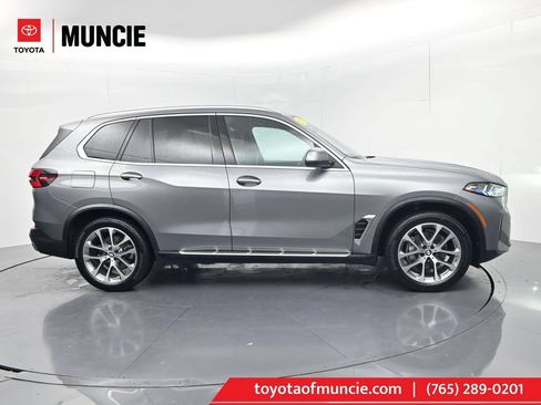 Used 2026 BMW X5 xDrive40i AWD/4WD image 1