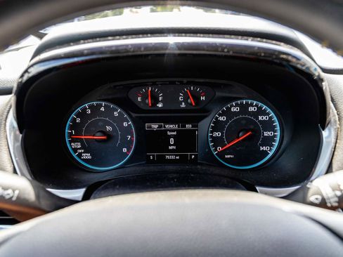 Used 2020 Chevrolet Traverse LS image 13